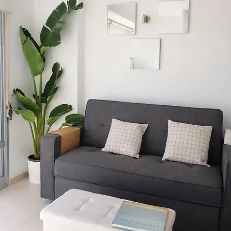 아파트 12th Floor Sea View -central